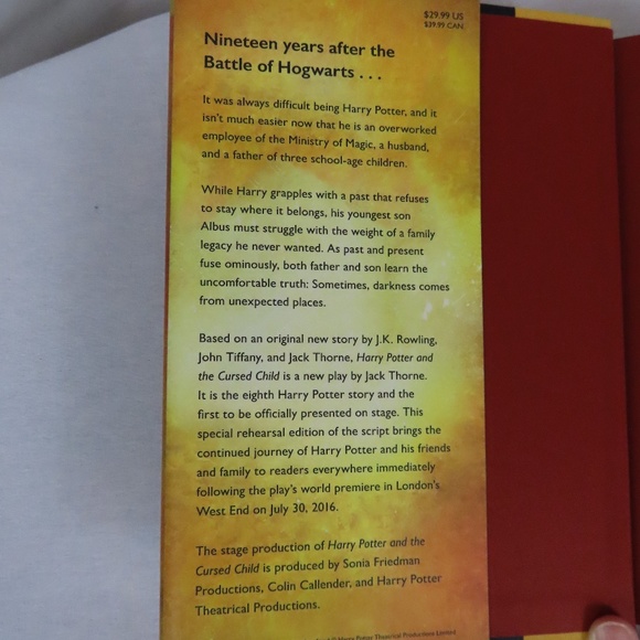 Harry Potter and the Cursed Child Special Rehearsal Edition Book - Picture 8 of 10